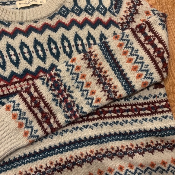 A & F Cozy Fair Isle Sweater 🍂 - Picture 3 of 3